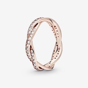 Pandora Sparkling Twisted Lines Ring